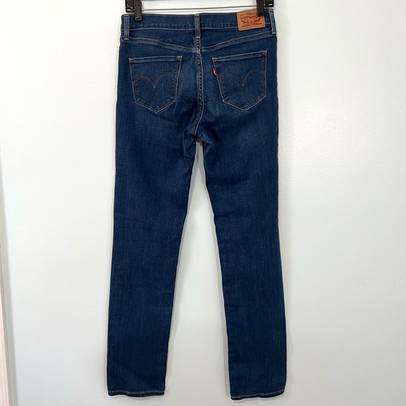 Levi’s Jeans - Picture 4 of 10